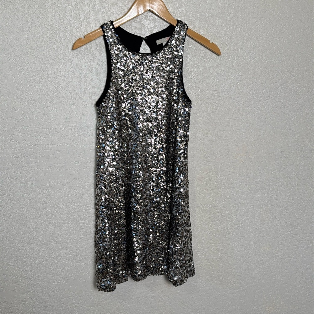 Gianni Bini Women's XS Silver Sequin Dress‎ Lined Teardrop Back Closure Formal